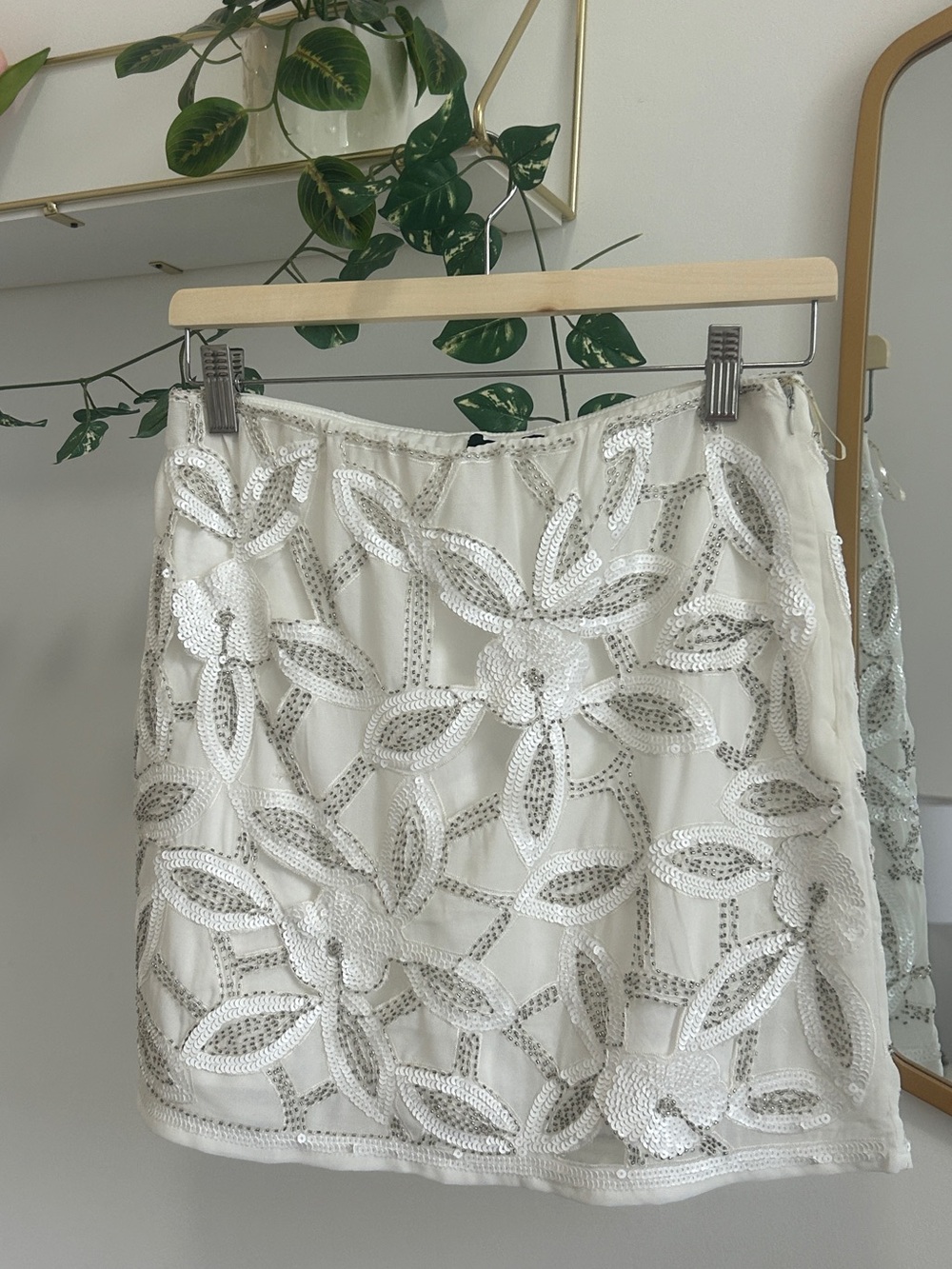 Y2K White Floral Sequin Beaded Mini Skirt Glam McBling Party